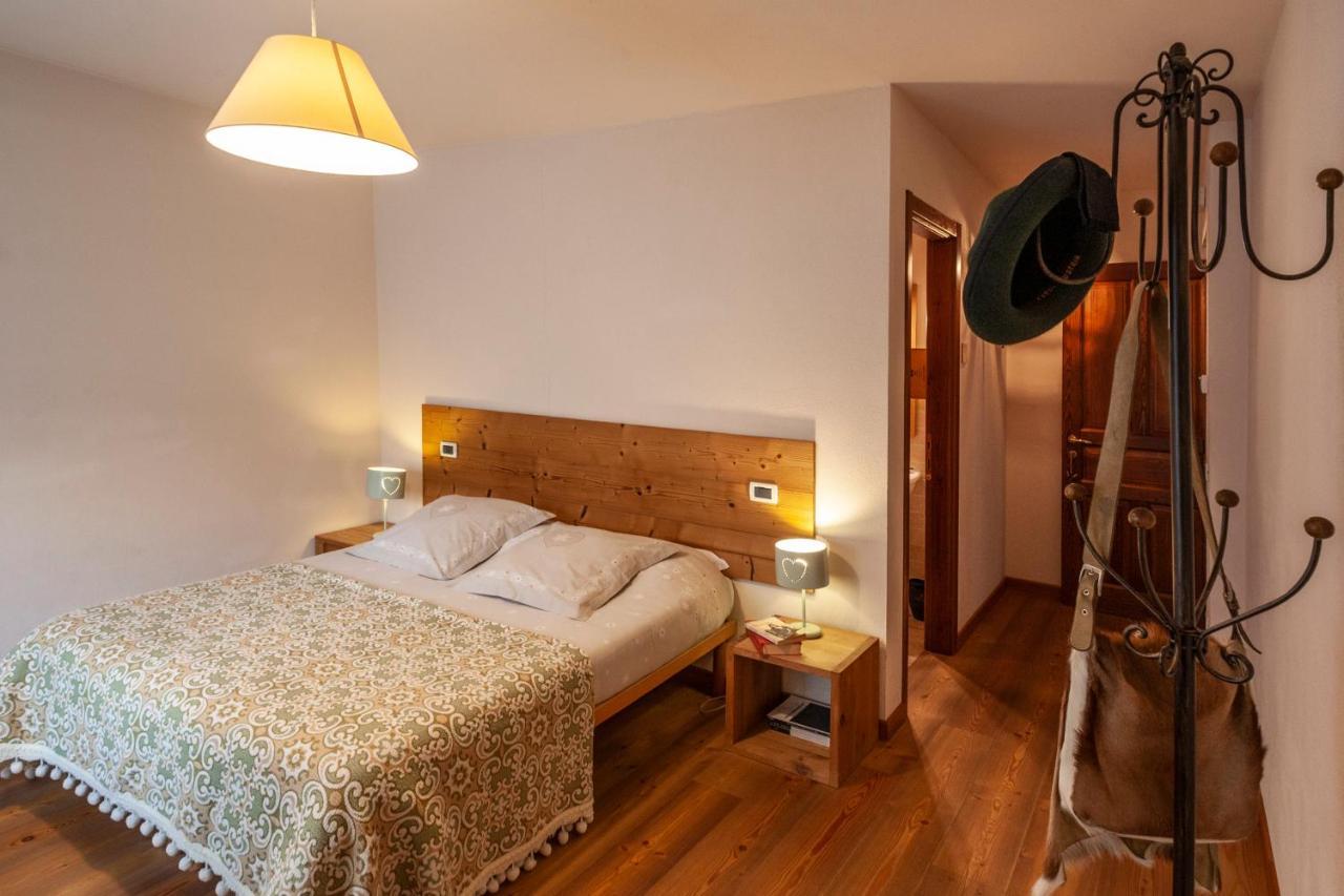Maison Le Champ B&B Questa Casa Non E Un Albergo La Salle Εξωτερικό φωτογραφία